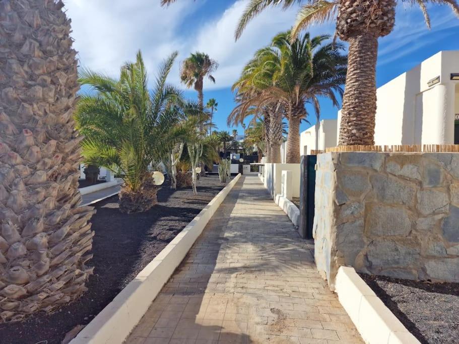 Rockbeach Bungalow Costa Teguise Eksteriør bilde