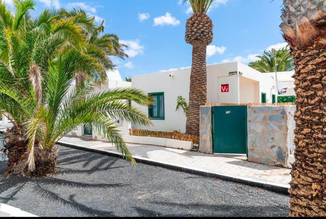 Rockbeach Bungalow Costa Teguise Eksteriør bilde