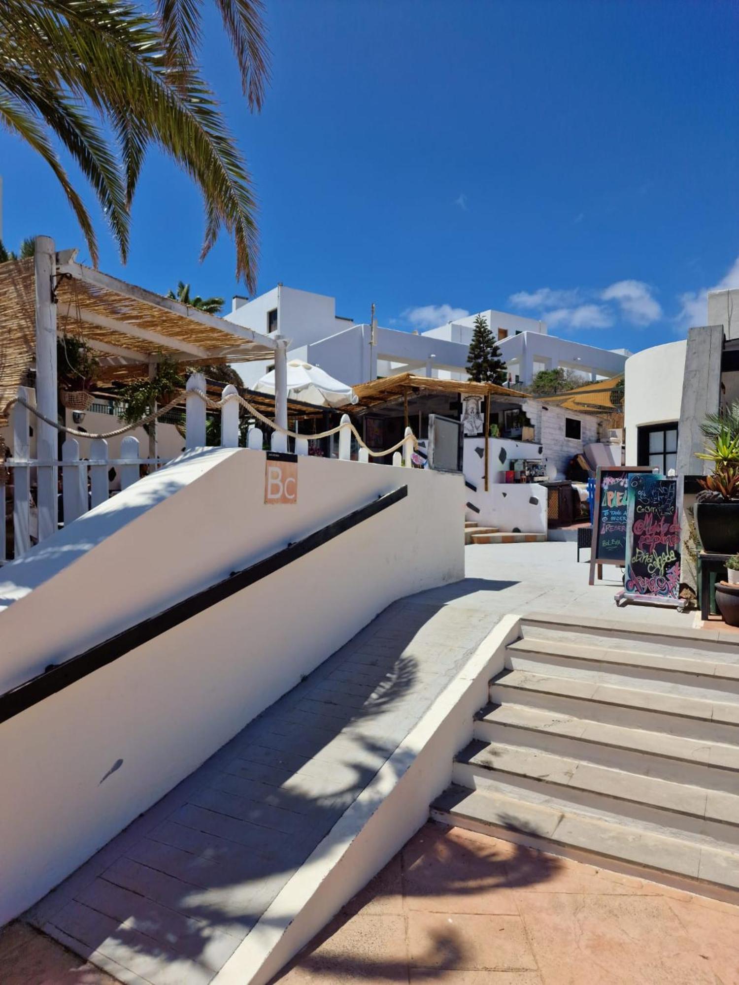 Rockbeach Bungalow Costa Teguise Eksteriør bilde
